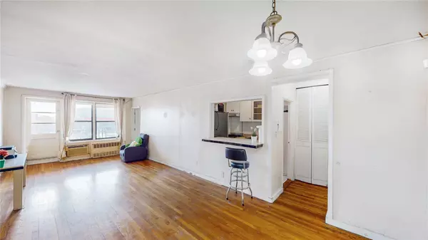 Elmhurst, NY 11373,87-10 51st AVE #APT#6E