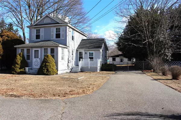 975 Locust AVE, Bohemia, NY 11716
