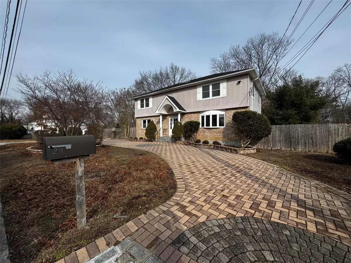 Deer Park, NY 11729,29 Columbo DR