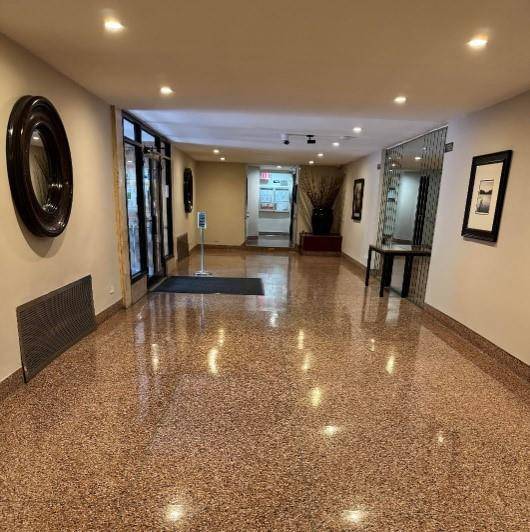 Jackson Heights, NY 11372,37-30 83rd ST #2M