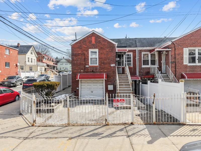 4578 Bronx BLVD, Bronx, NY 10470