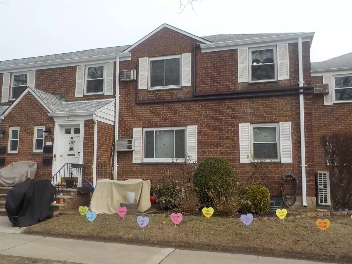 Glen Oaks, NY 11004,255-02 73rd AVE #G-2
