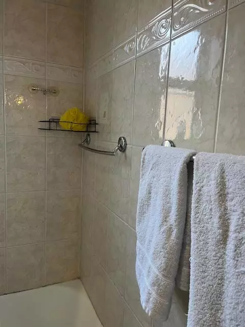 Forest Hills, NY 11375,66-33 Yellowstone BLVD #4G