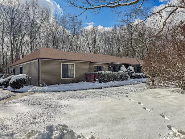 Coram, NY 11727,727 Hilltop CT