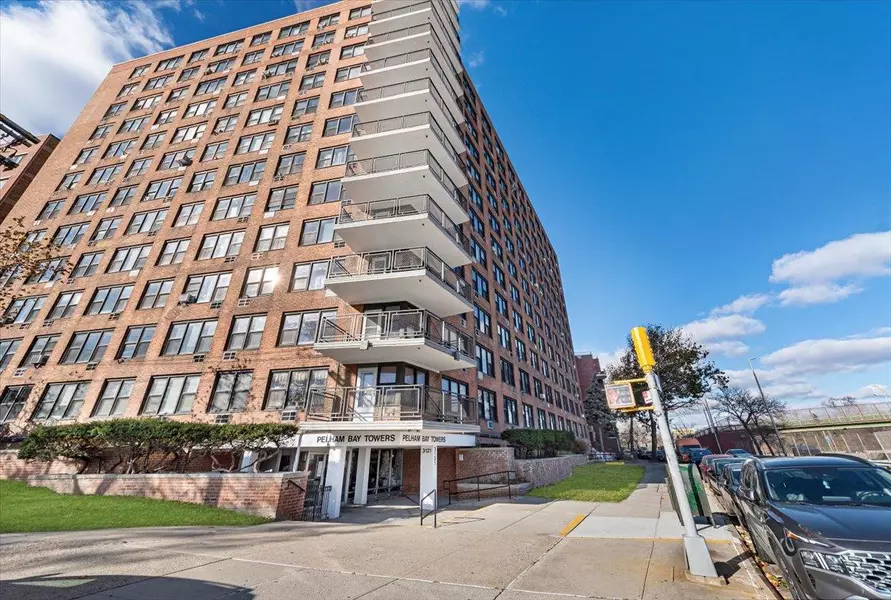 3121 Middletown RD #6H, Bronx, NY 10461