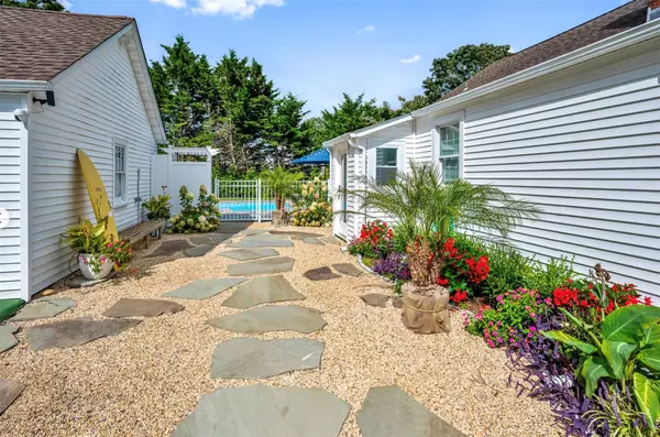 Westhampton Beach, NY 11978,31 Liberty ST
