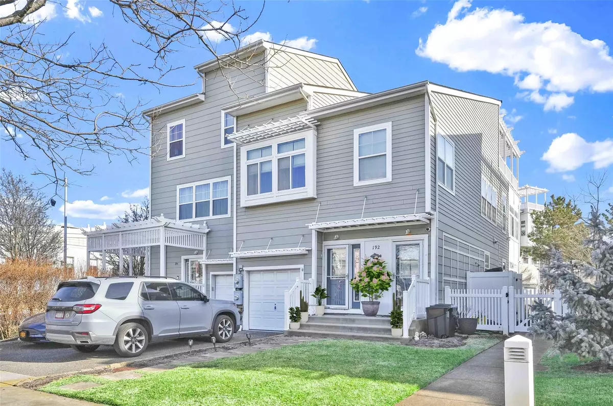 Arverne, NY 11692,192 Beach 74th ST