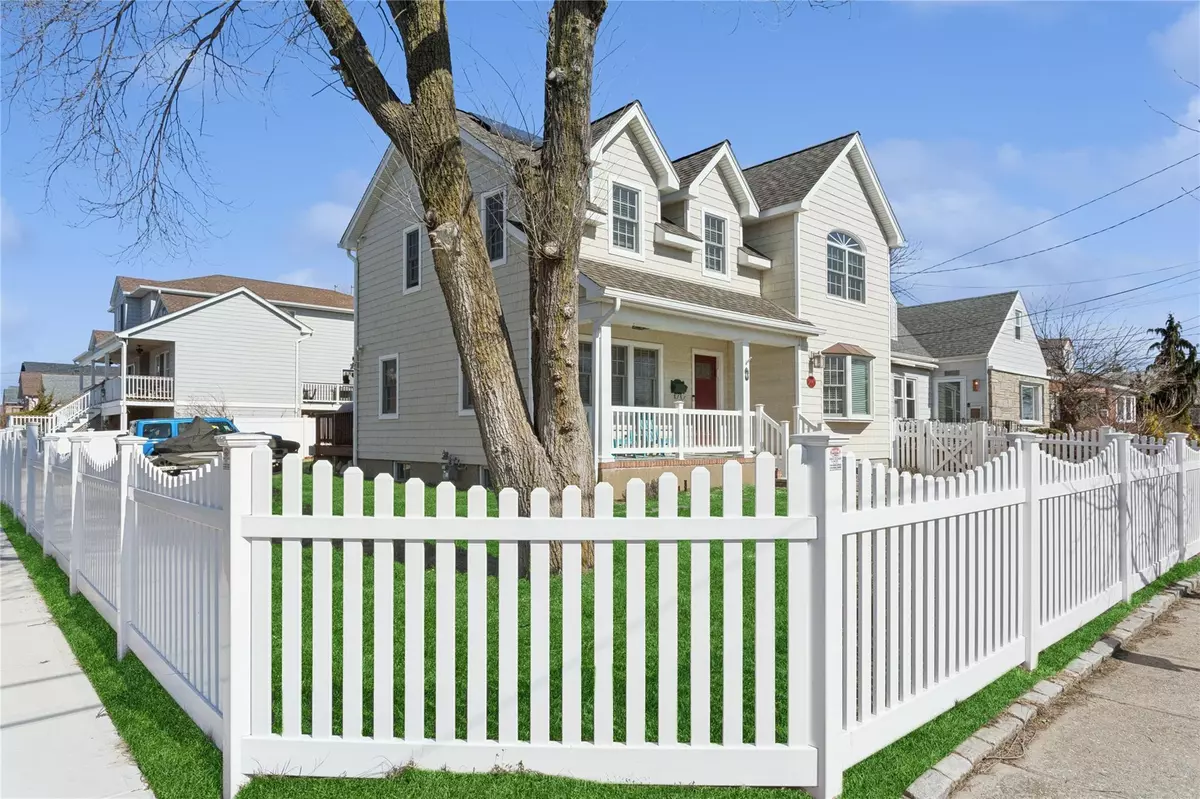 Atlantic Beach, NY 11509,2094 Bay BLVD