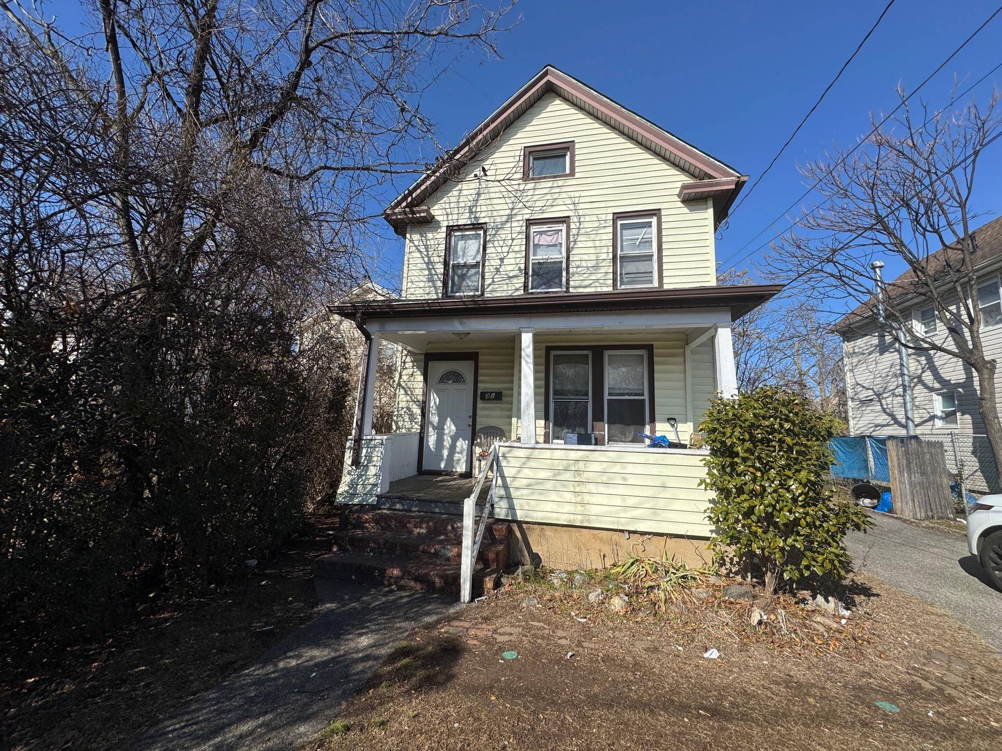 Hempstead, NY 11550,37 Maple AVE