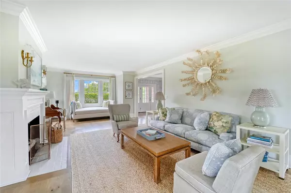 Westhampton Beach, NY 11978,22 Oneck RD