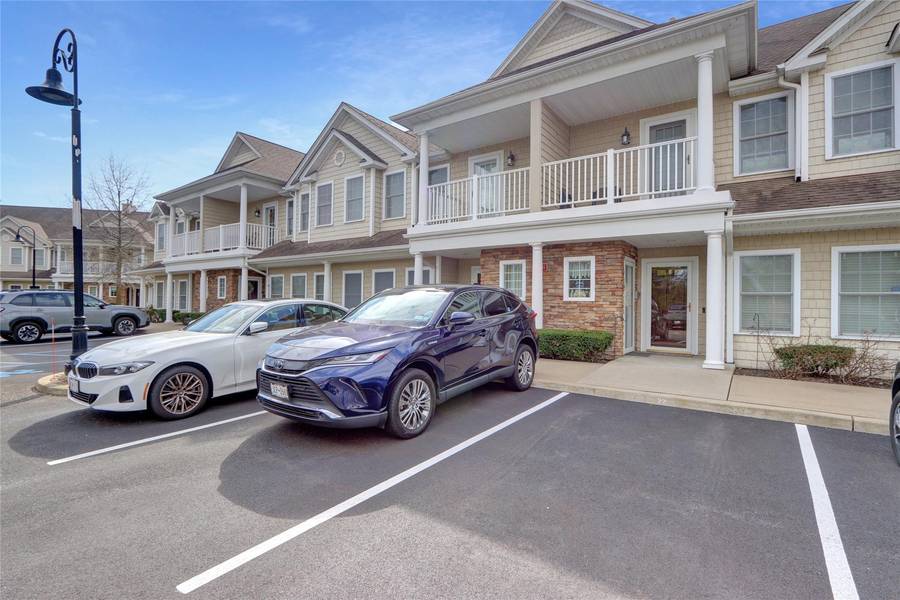 19 Della DR #19, West Babylon, NY 11704