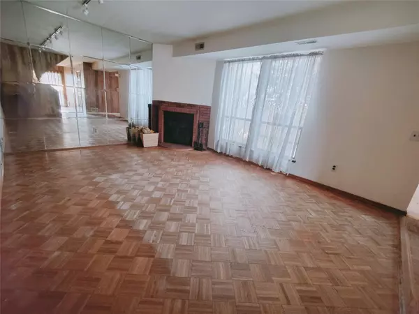 Staten Island, NY 10314,252 Willow RD #4A