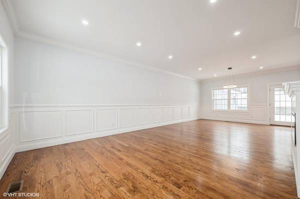 Wantagh, NY 11793,2101 Fir ST