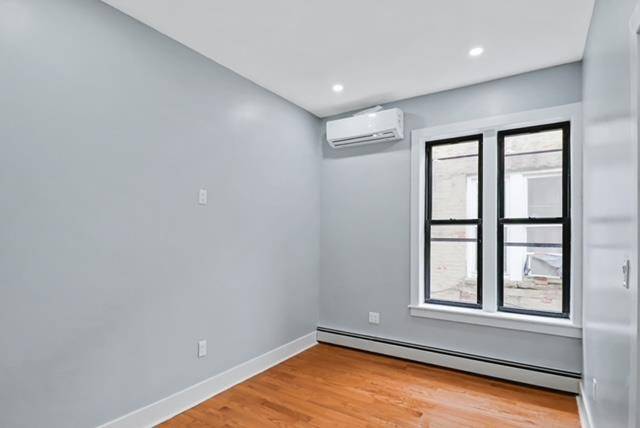 Brooklyn, NY 11207,802 Miller Avenue #2