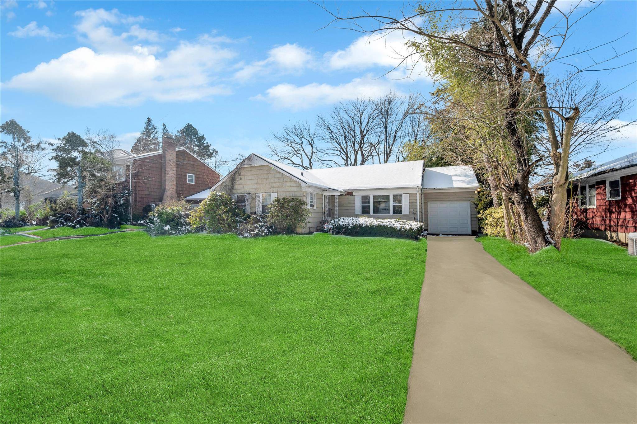51 Tobin AVE, Great Neck, NY 11021