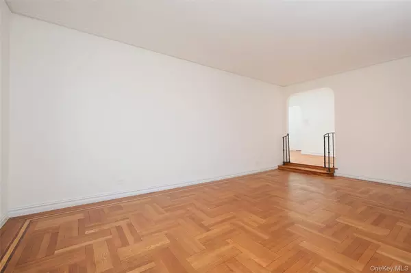 Bronx, NY 10468,2685 Creston AVE #5-E