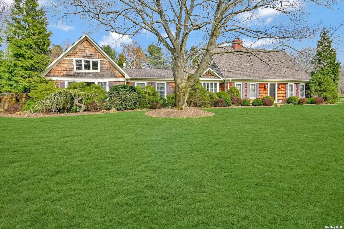 Greenport, NY 11944,185 Wiggins LN
