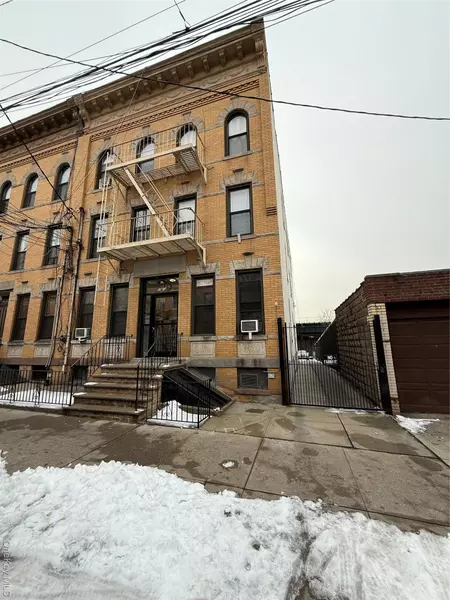 5924 Putnam, Ridgewood, NY 11385
