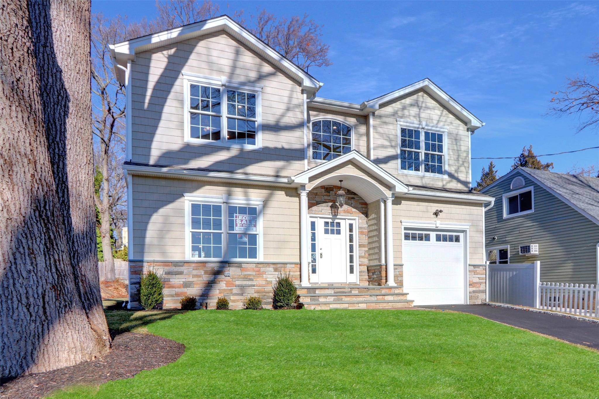 Bayville, NY 11709,9 Hickory RD