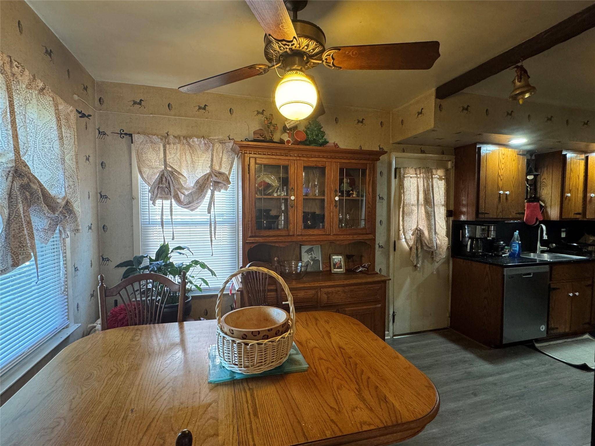 Rosedale, NY 11422,243-10 132 RD