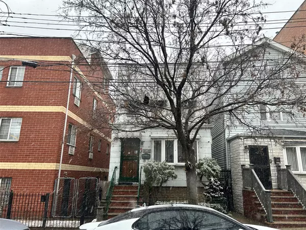 58-05 Van Horn ST, Elmhurst, NY 11373