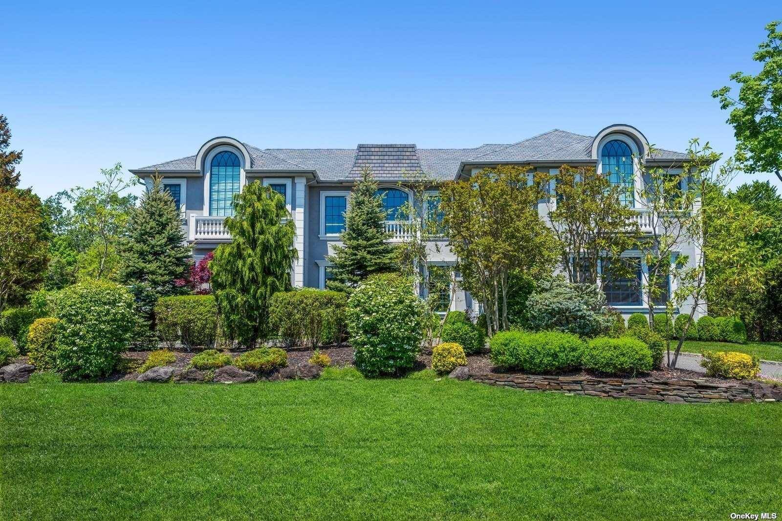 302 Hewlett Neck RD, Hewlett Neck, NY 11598