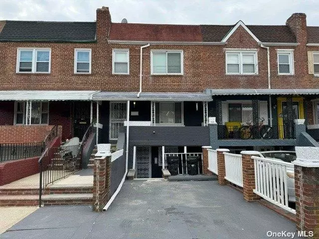 Queens Village, NY 11429,22514 Murdock AVE