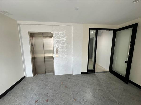 Woodside, NY 11377,73-02 Woodside AVE