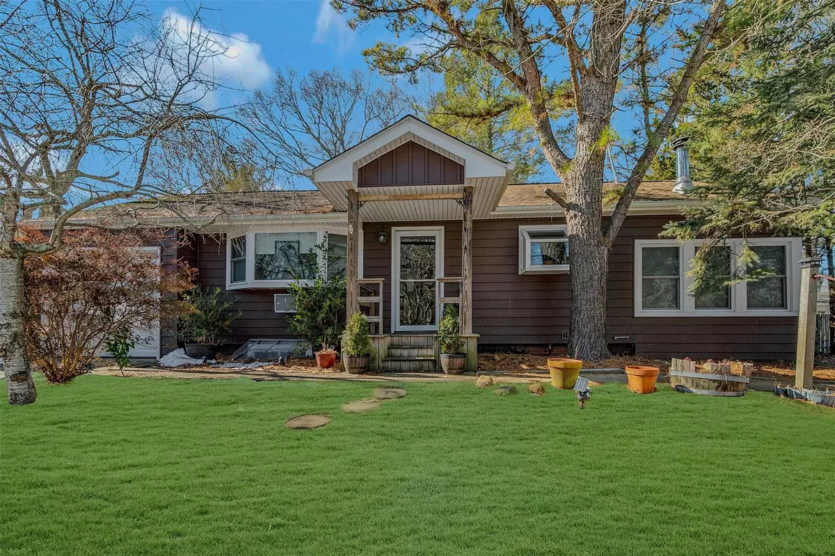 Flanders, NY 11901,75 Royal AVE