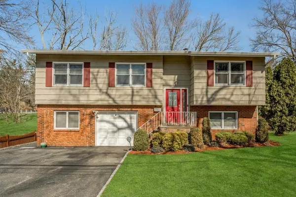 2 Carrigan AVE, White Plains, NY 10605
