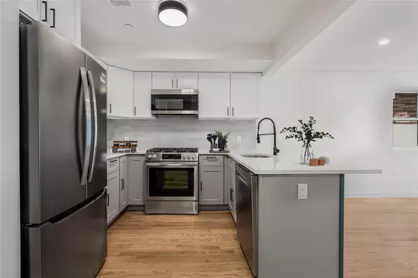 Ozone Park, NY 11416,9521 89th st