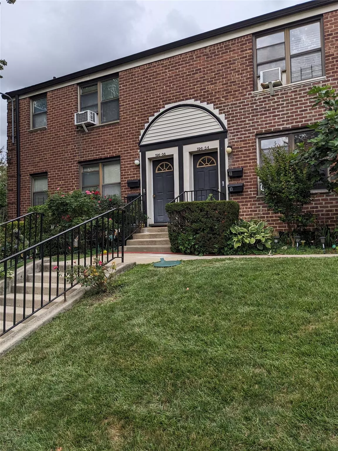 Fresh Meadows, NY 11365,196-54 67 AVE #2