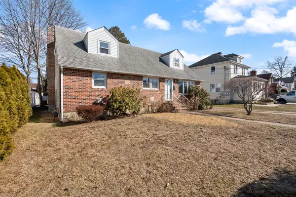 251 Pamlico AVE, Uniondale, NY 11553