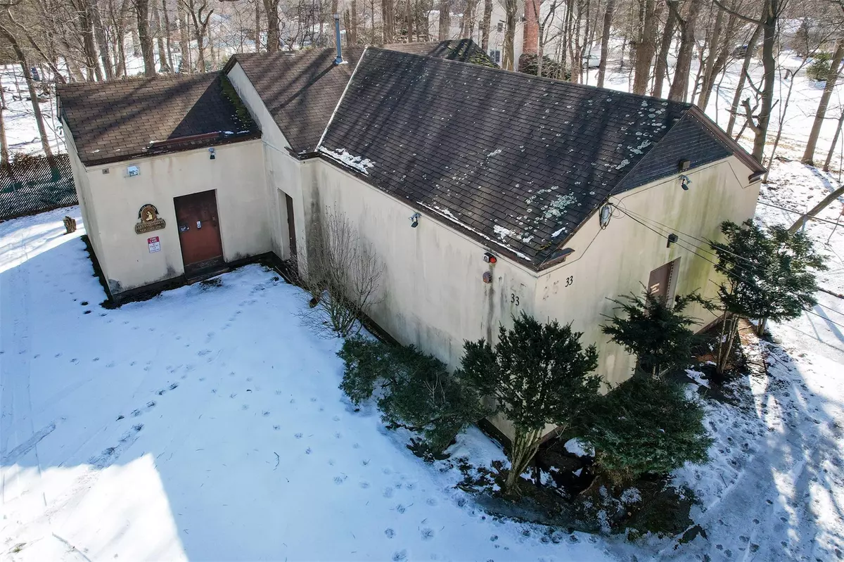 Suffern, NY 10901,33 Church Road