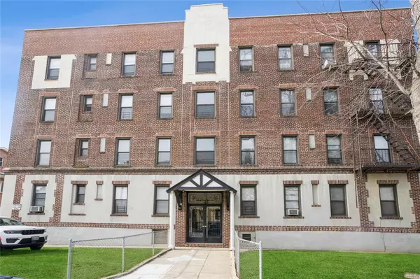 Flushing, NY 11358,158-16 Sanford AVE