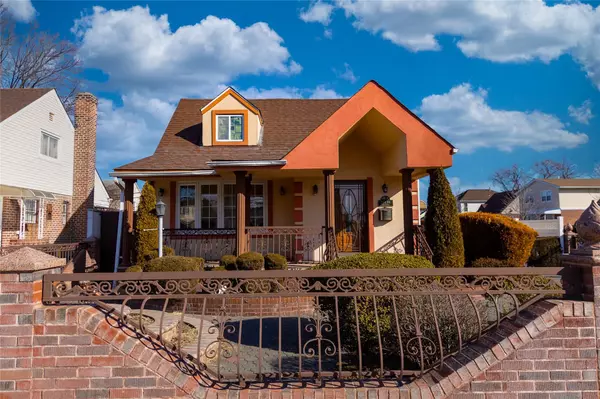 231-39 128th Ave., Laurelton, NY 11413