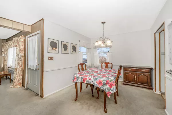 Massapequa, NY 11758,97 Rhode Island AVE