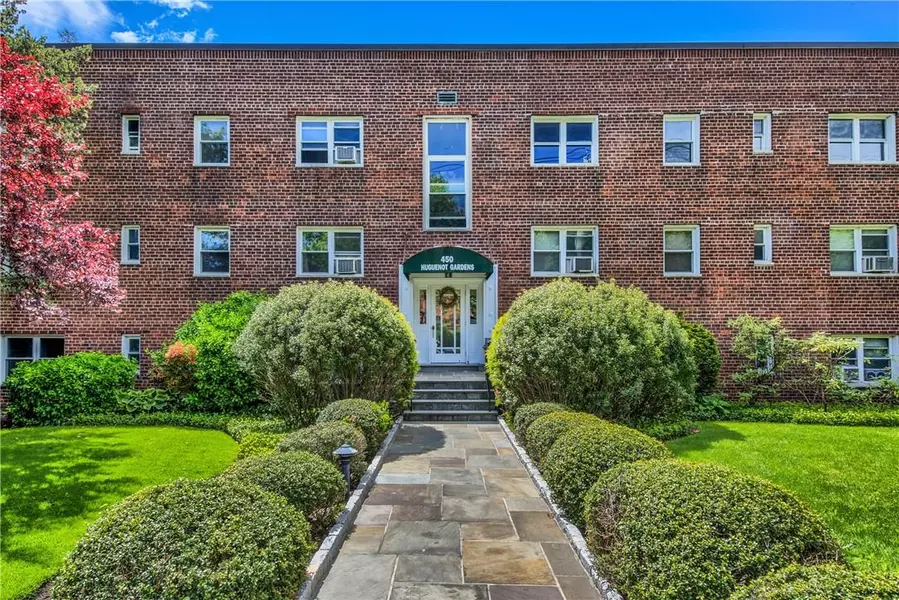 450 Pelham RD #2C, New Rochelle, NY 10805