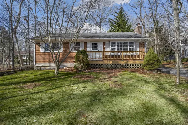 Moriches, NY 11955,20 Crystal Beach Blvd