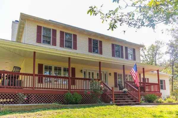 Salt Point, NY 12578,52 Eleanor DR