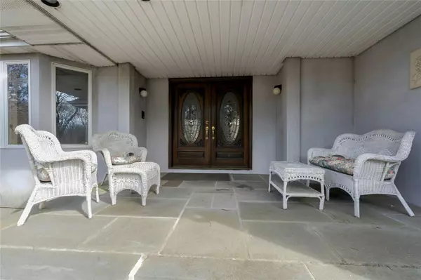 Hauppauge, NY 11788,235 Roosevelt BLVD