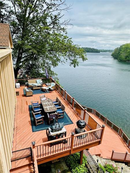 134 W Lake BLVD, Mahopac, NY 10541