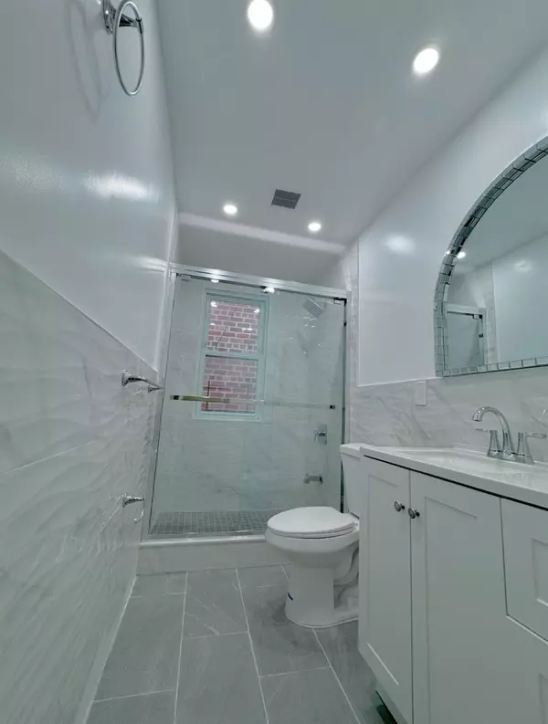 Ozone Park, NY 11416,95-26 107th St Ozone Park