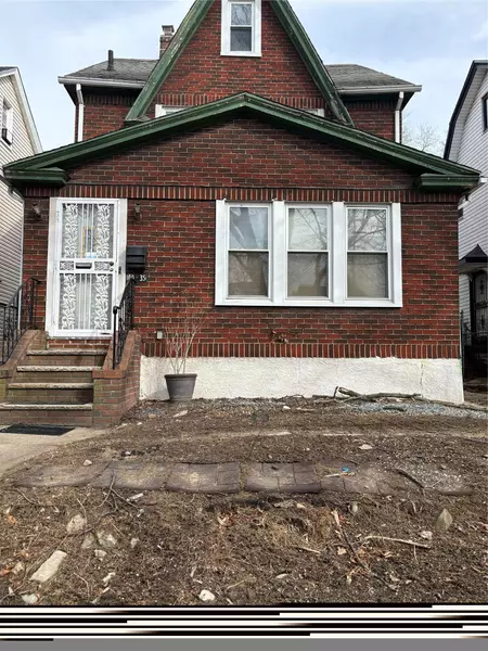 10035 204th ST, Hollis, NY 11423