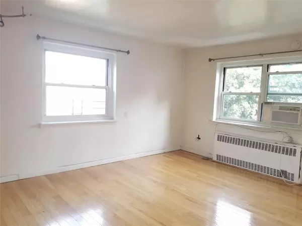 Forest Hills, NY 11375,111-16 66th AVE #3C