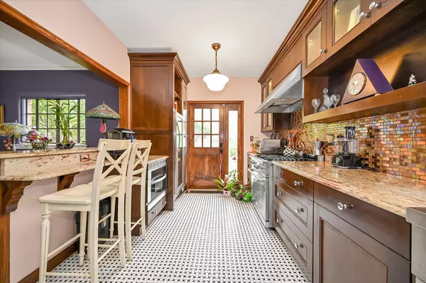 Flushing, NY 11358,33-64 190th ST