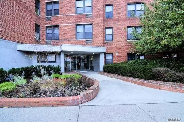 102-30 Queens BLVD #1L, Forest Hills, NY 11375