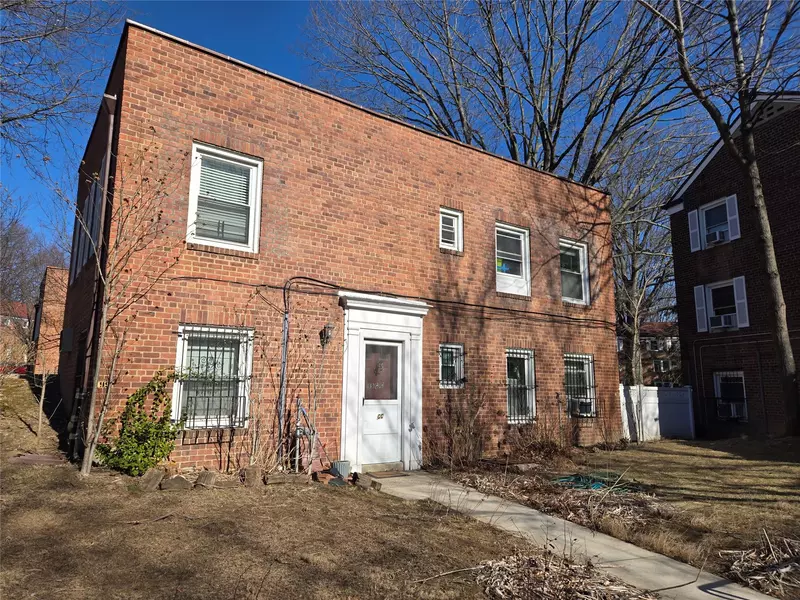 150-46 Village RD #99GC, Briarwood, NY 11432
