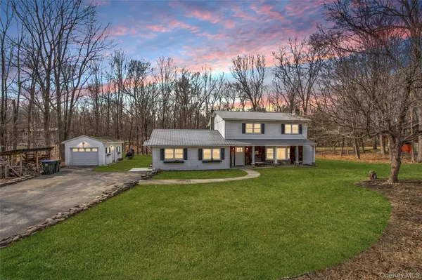 Rock Tavern, NY 12575,611 Twin Arch RD