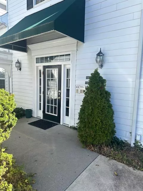 Bellport Village, NY 11713,21 Station CT #21